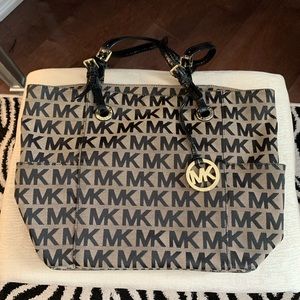 Michael Kors monogram tote
